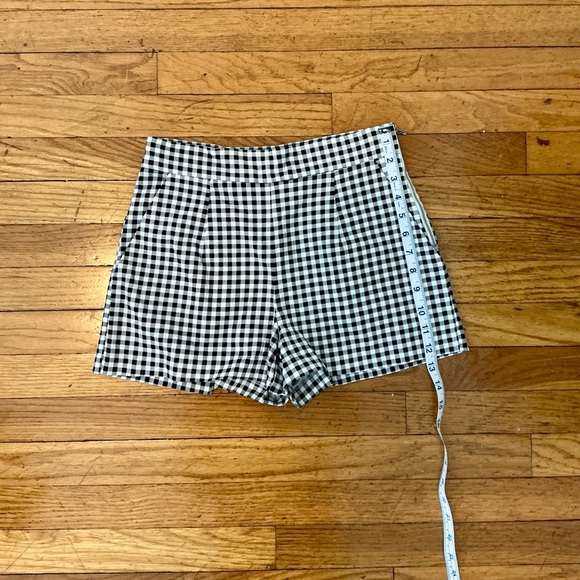 Forever 21 - Black and White Checkered Women's Shorts - Picture 5 of 5